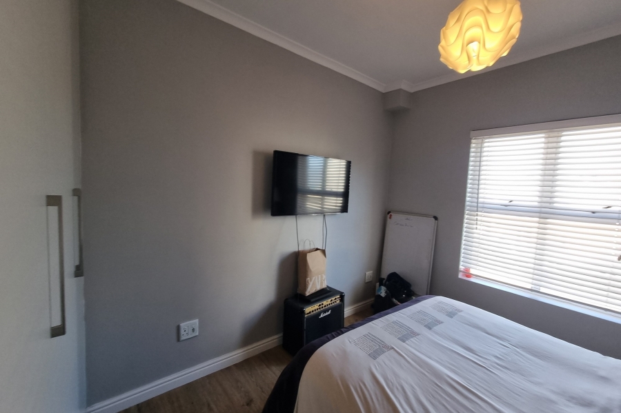 2 Bedroom Property for Sale in Beachfront Western Cape